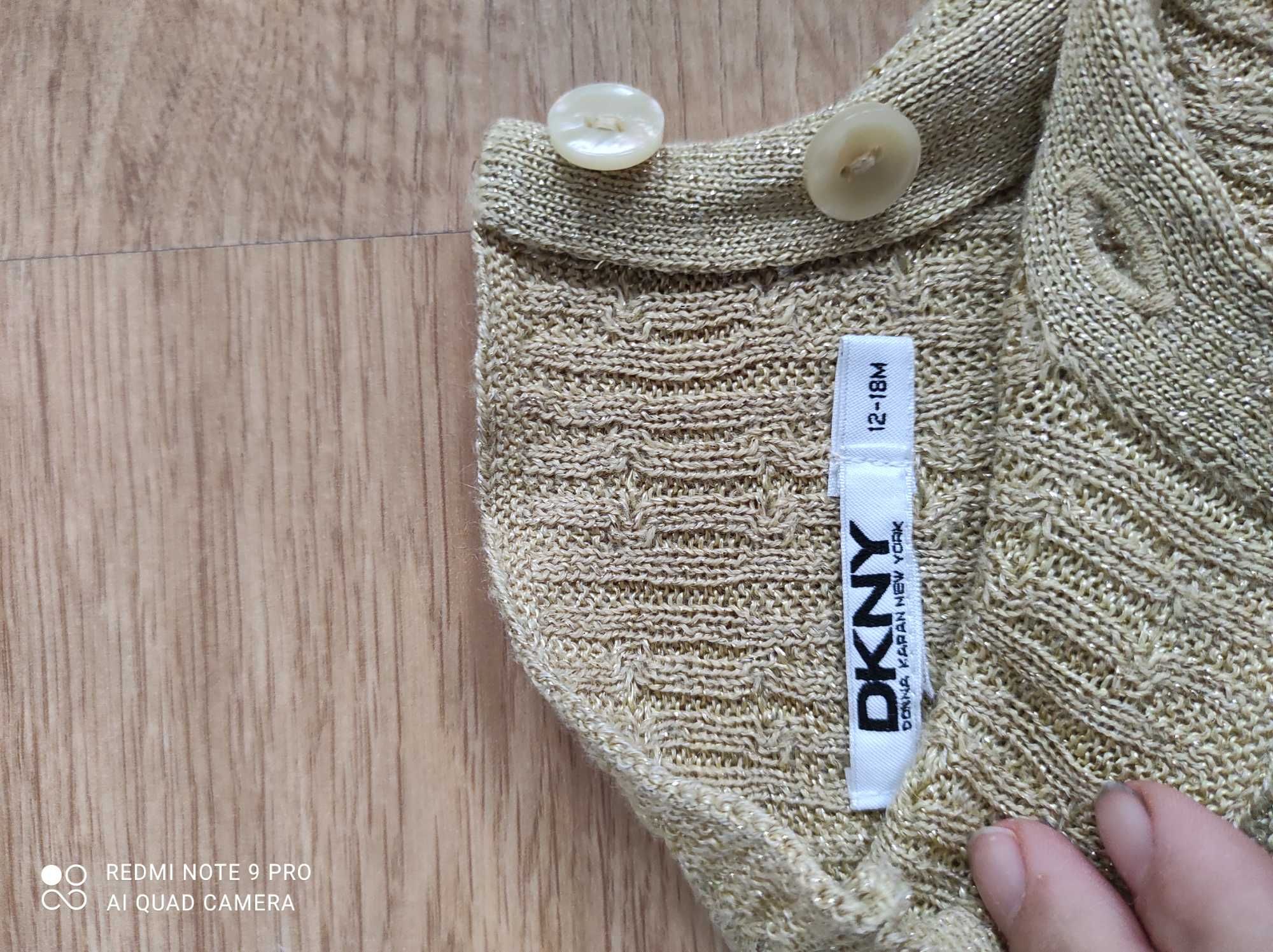 Złoty komplet DKNY sweter plus czapeczka