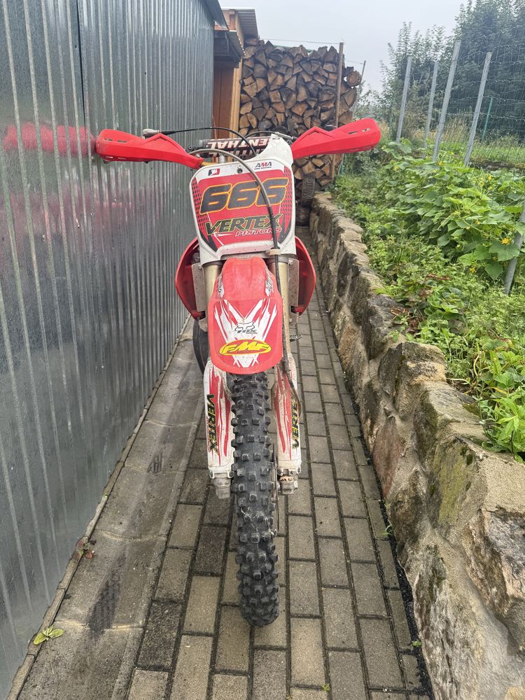 Honda CR 125.