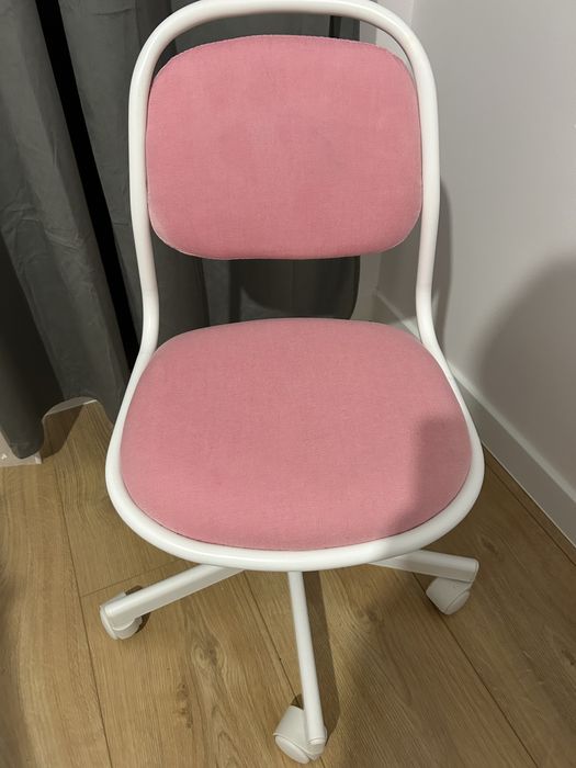 IKEA ORFJALL krzesło biurowe obrotowe kolor różowy dziecięce