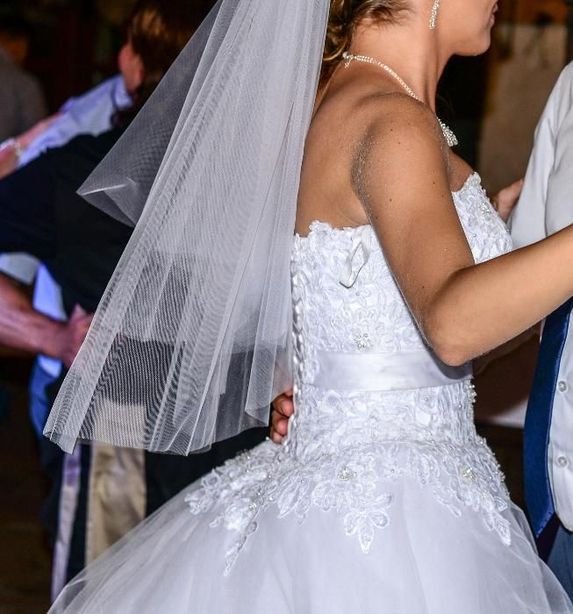 Suknia ślubna - biała princessa rozmiar S