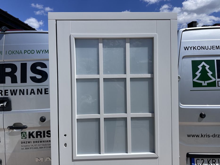 Drzwi zewnętrzne drewniane Na wymiar wejściowe dostawa i montaż Polska