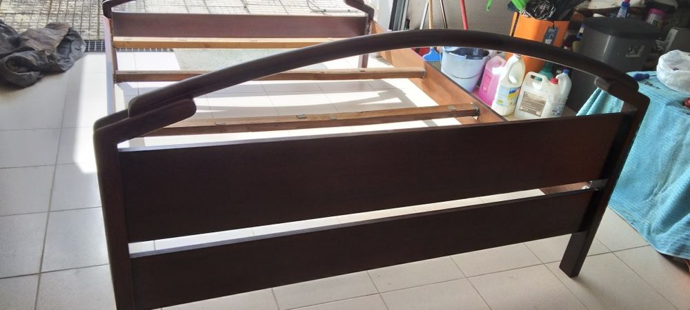 Cama de casal madeira