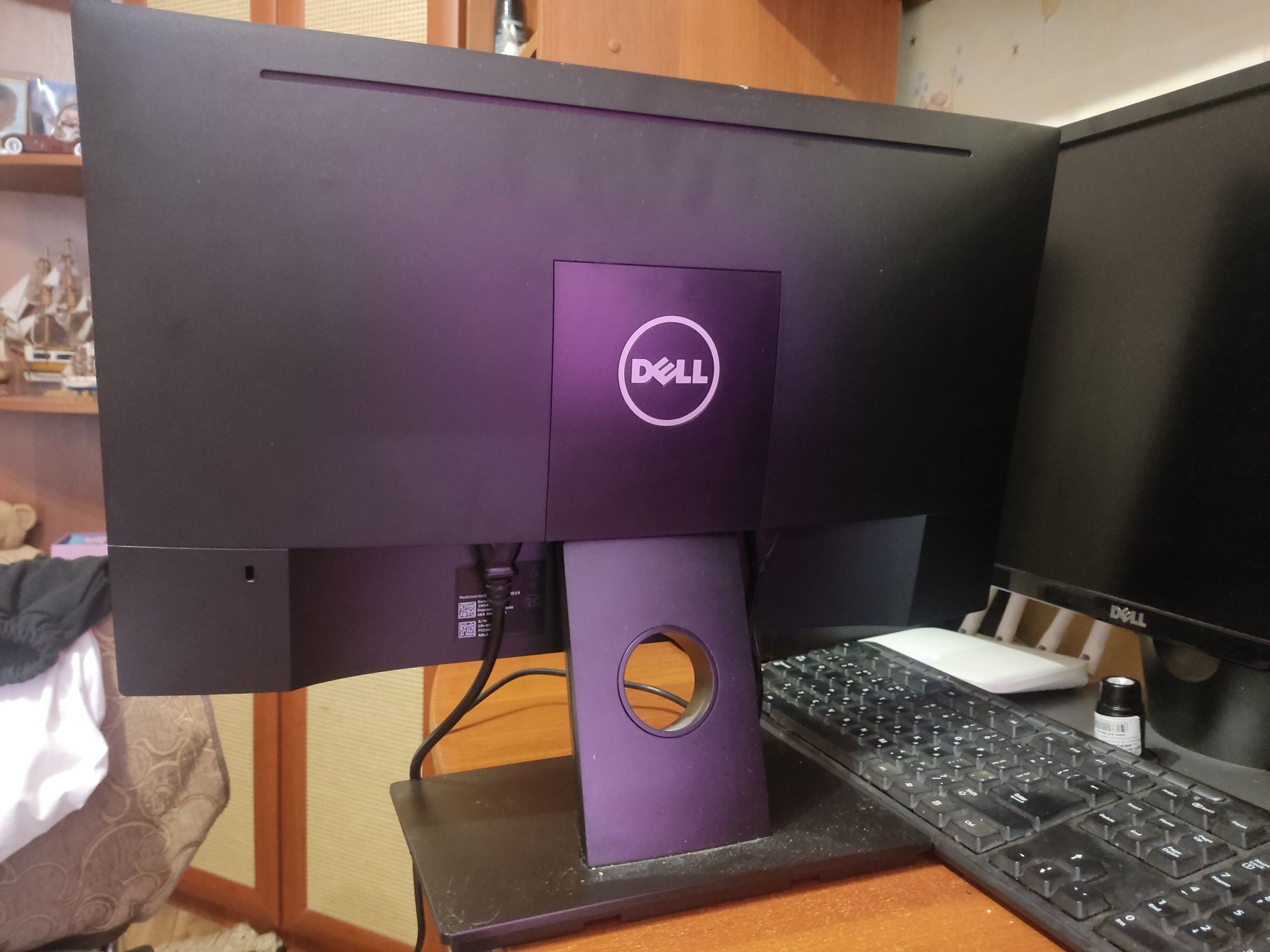Монитор DELL E2218HN Диагональ 21.5