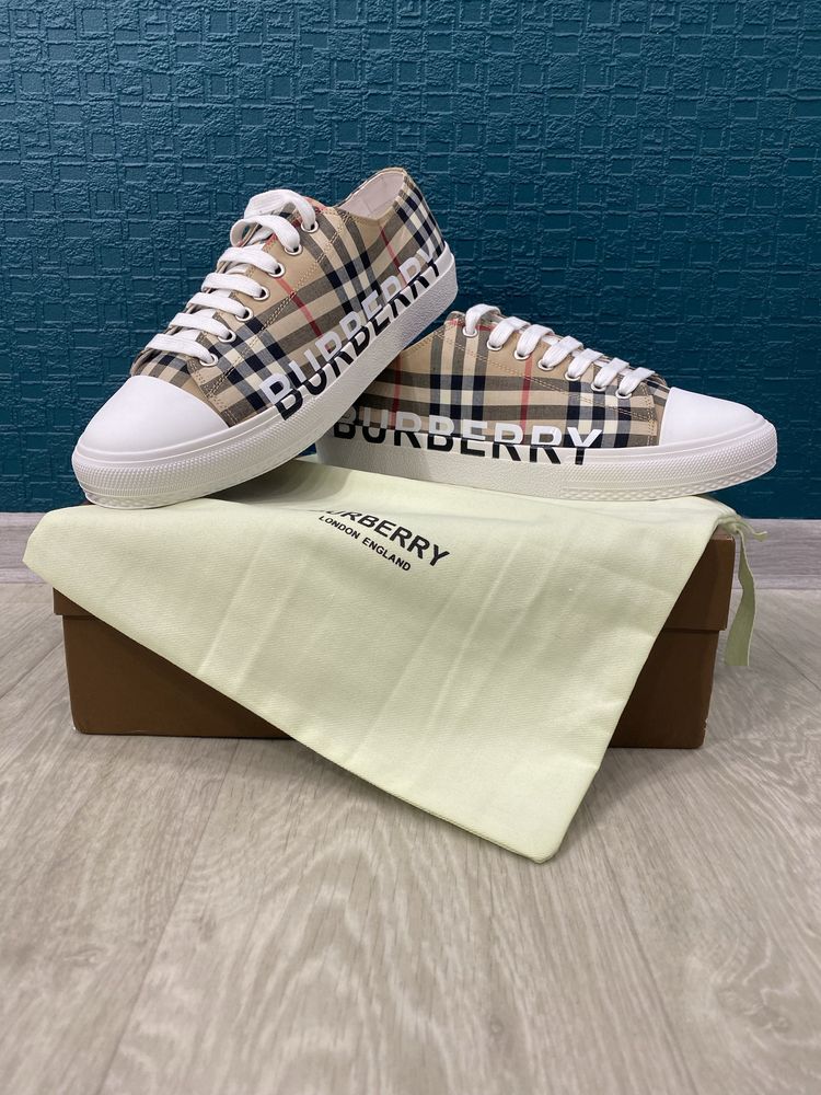 Продам кеди Burberry, розмір 42, устілка 27 см