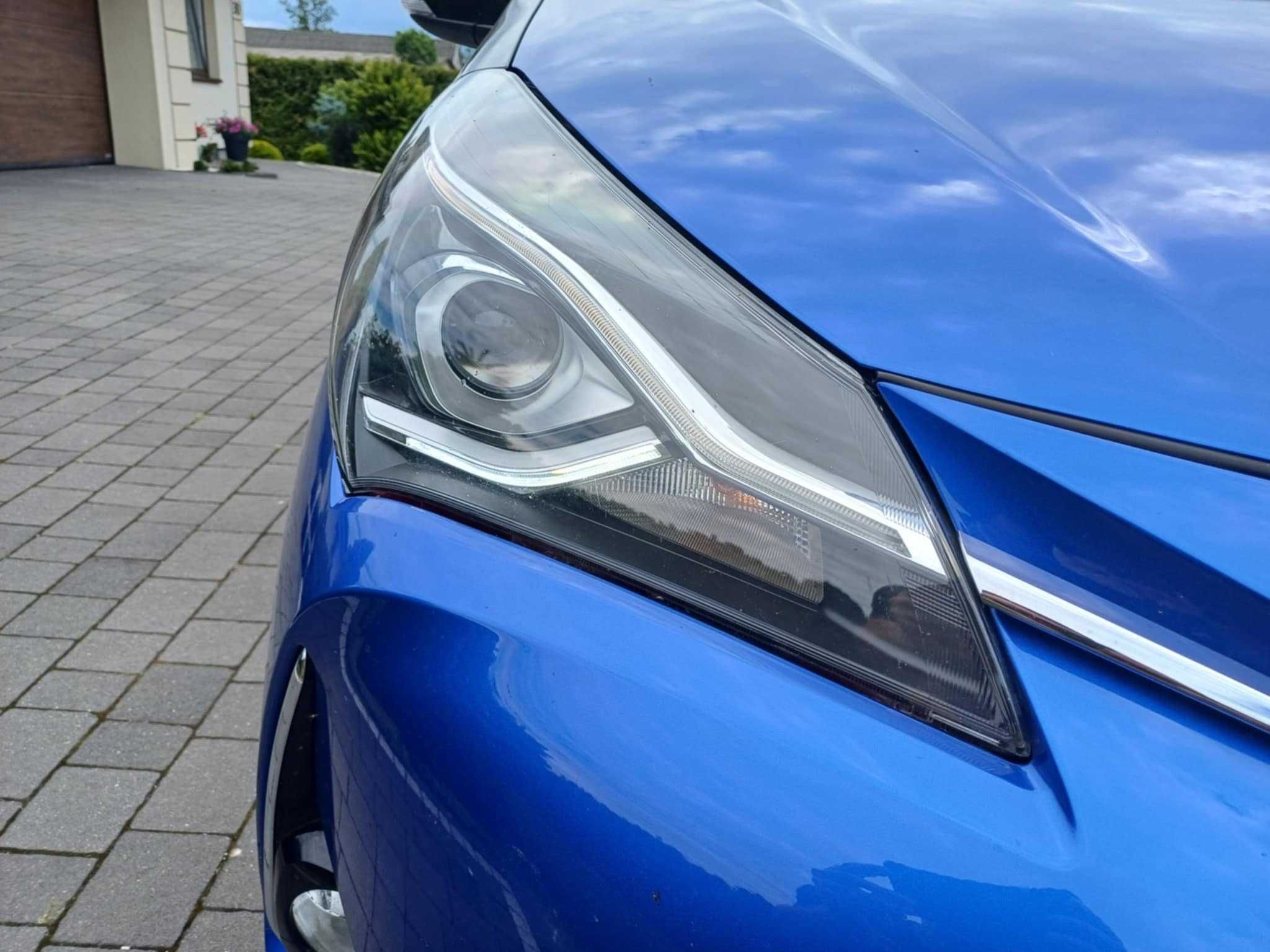 Lampa Toyota yaris iii lift