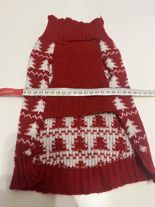 Czerwony świątwczny sweter dla psa