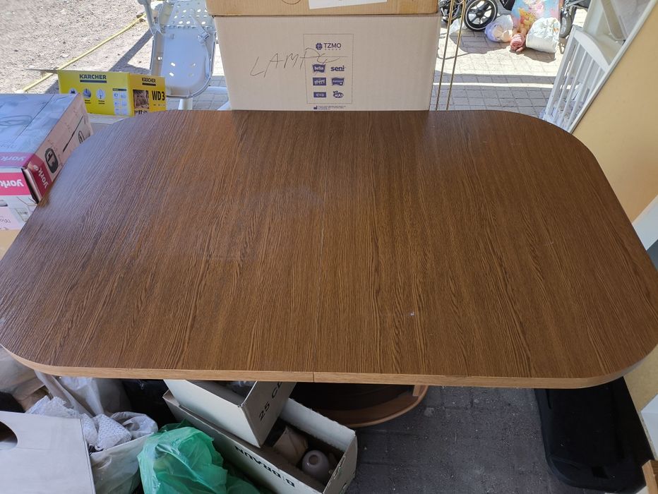 Stół jadalny, rozkladany, solidny