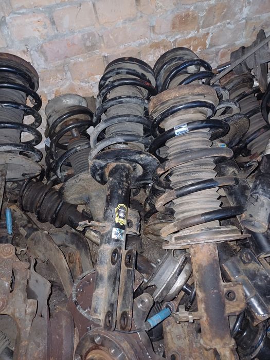 Передние стойки BMW X5 E53 Стійки задні амортизатори передні БМВ Х5 Е5