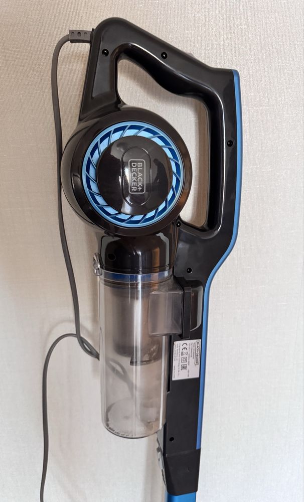 Ручний Black& Decker пилесос