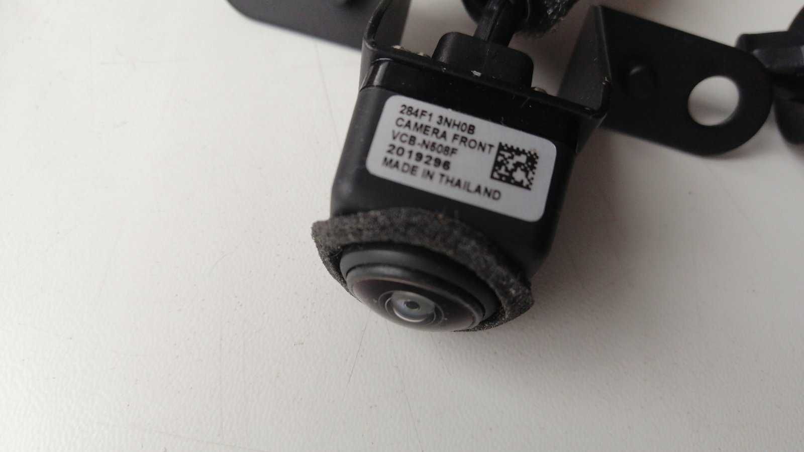 камера передняя 284F13NH0B nissan leaf 13-17 оригинал VCB-N508F