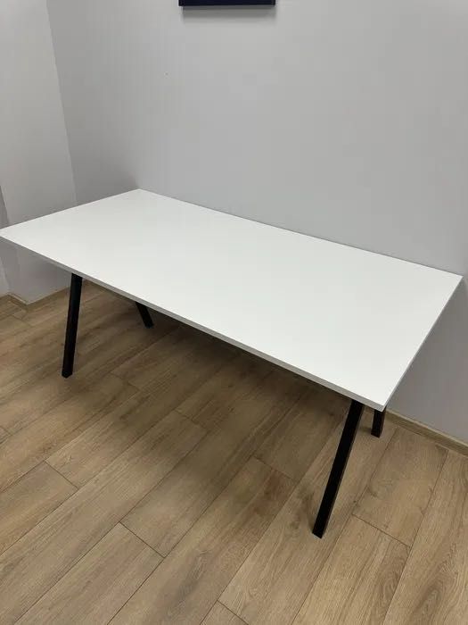 Biurko IKEA TROTTEN 160x80 cm • Jak nowe • 399 zł • Łódź