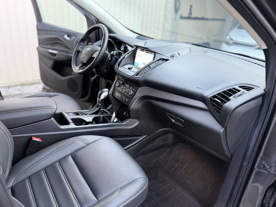 Ford Escape 2019 Топова комплектація 4х4 повний привід