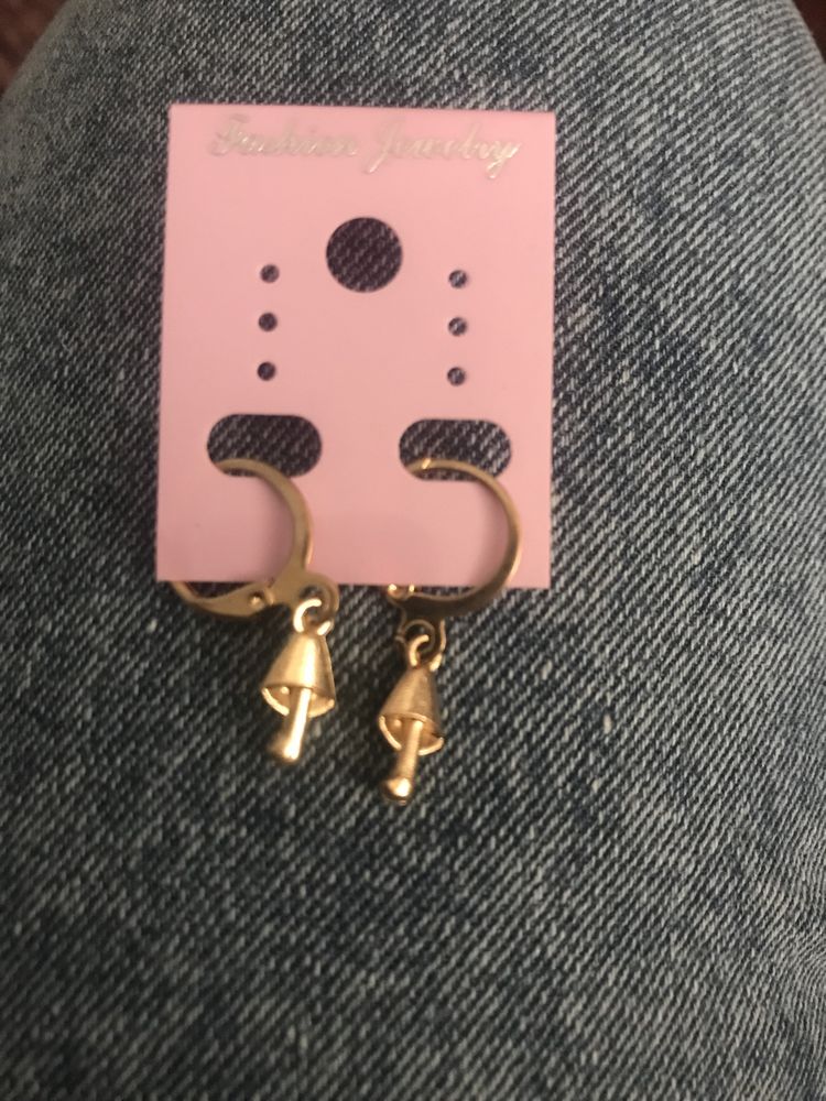 Conjunto de 2 pares de Argolas pequenas com pendentes, Novas