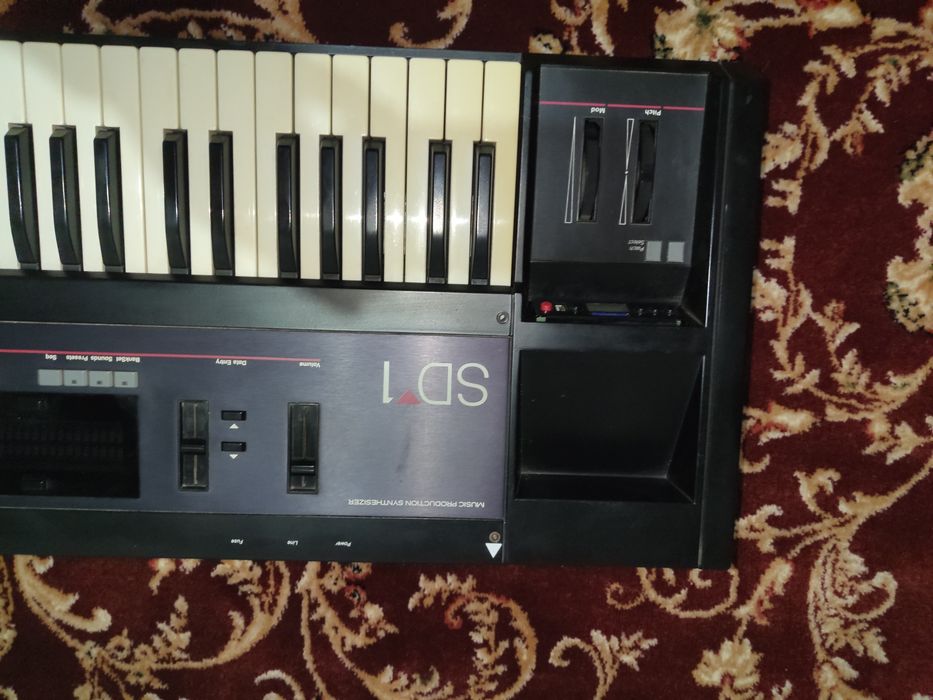 Ensoniq SD1- синтезатор + usb FDD