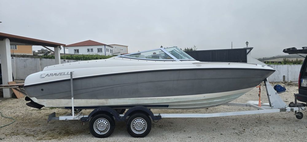 Caravelle 21 - Motor mercruiser 4.3 V6 - 9 lugares