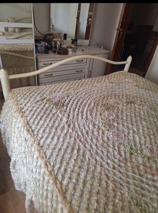 Cama para desocupar com urgencia