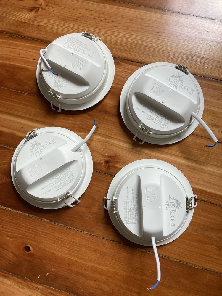 Focos luz embutir teto falso marca Philips - conjunto de 4