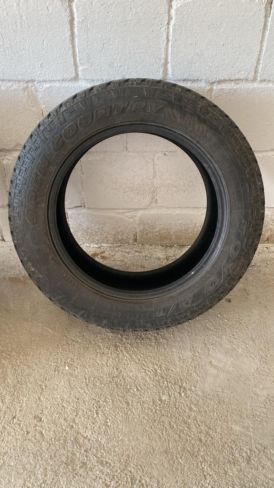 Opony A/T  235 60 r18