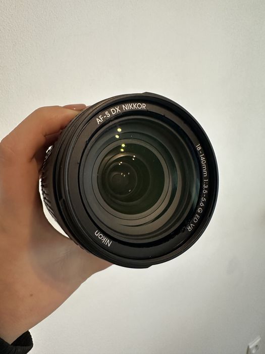 Lente 18-140 f/3.5 - 5.6