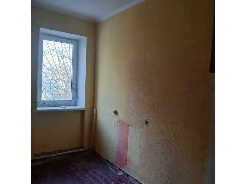 ПРОДАЖ - Частина нежитлової будівлі редакції, 78,3 кв.м. с.Чемерівці