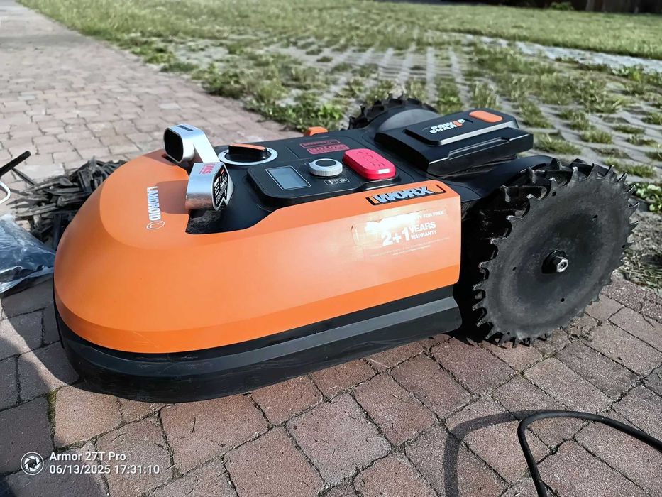 kosiarka WORX Landroid L1000 WR147E.1 z montażem + kolce + ACS + WIFI