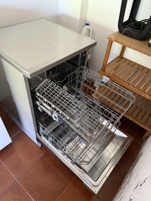 Máquina de lavar loiça Samsung