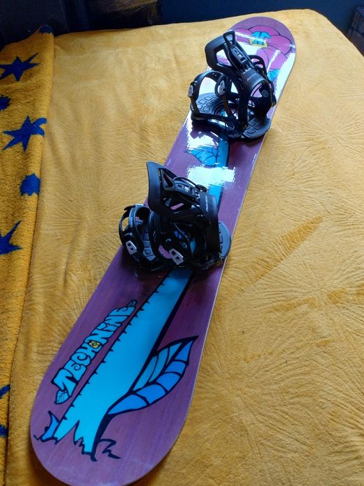 Prawie Nowy Zestaw Snowboard Deska TECHNINE 147 cm + NOWE RVN Fastec M