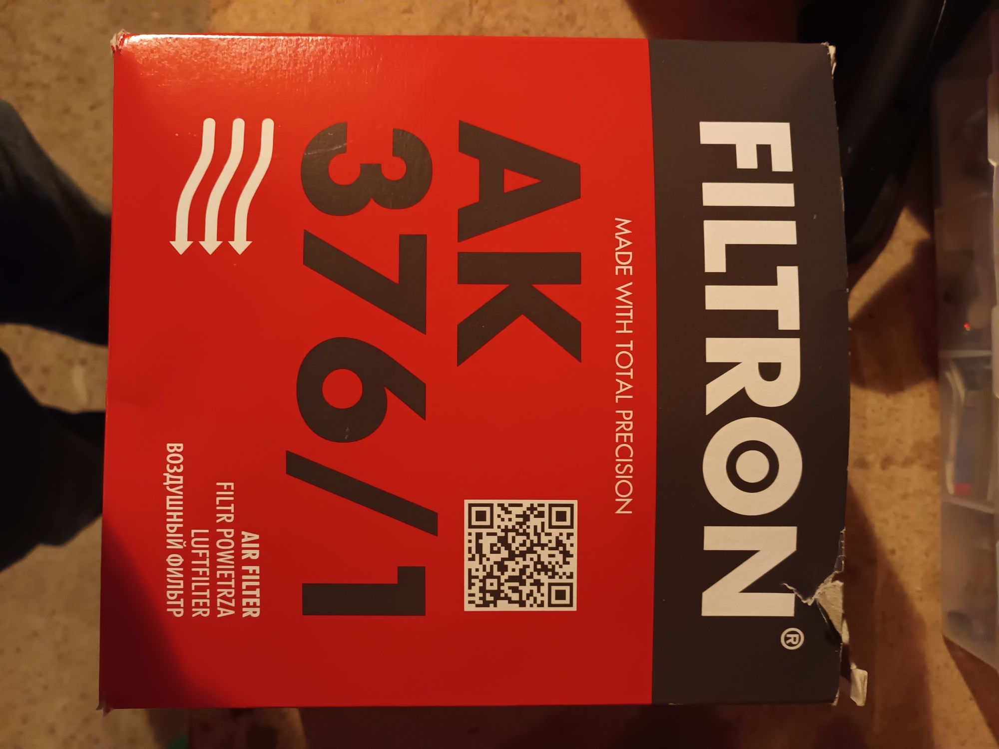 AK 376/1 Filtr powietrza Audi Q5 AK376/1