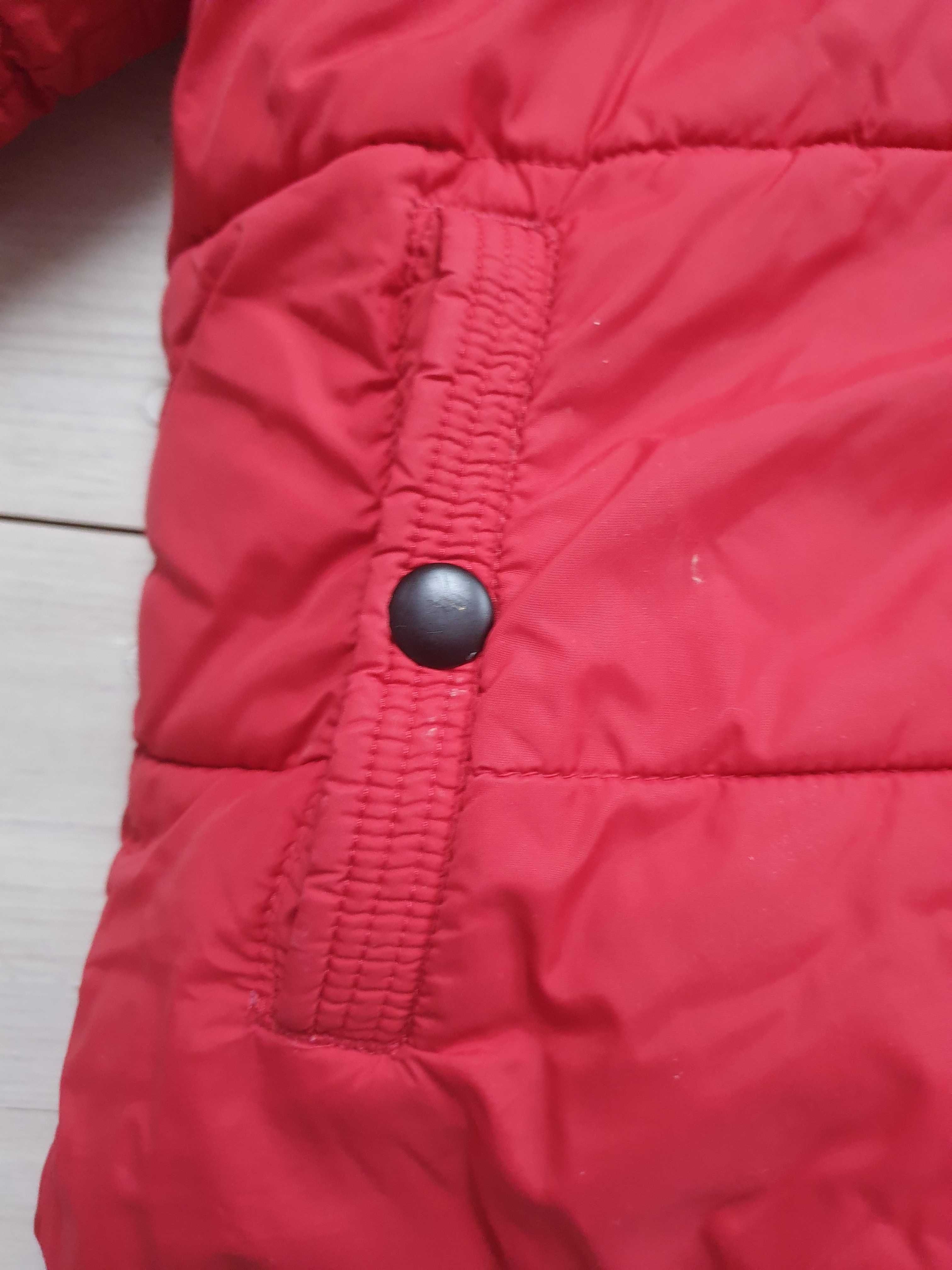 Ciepła czerwona kurtka Next rozmiar 104 110 z kapturem