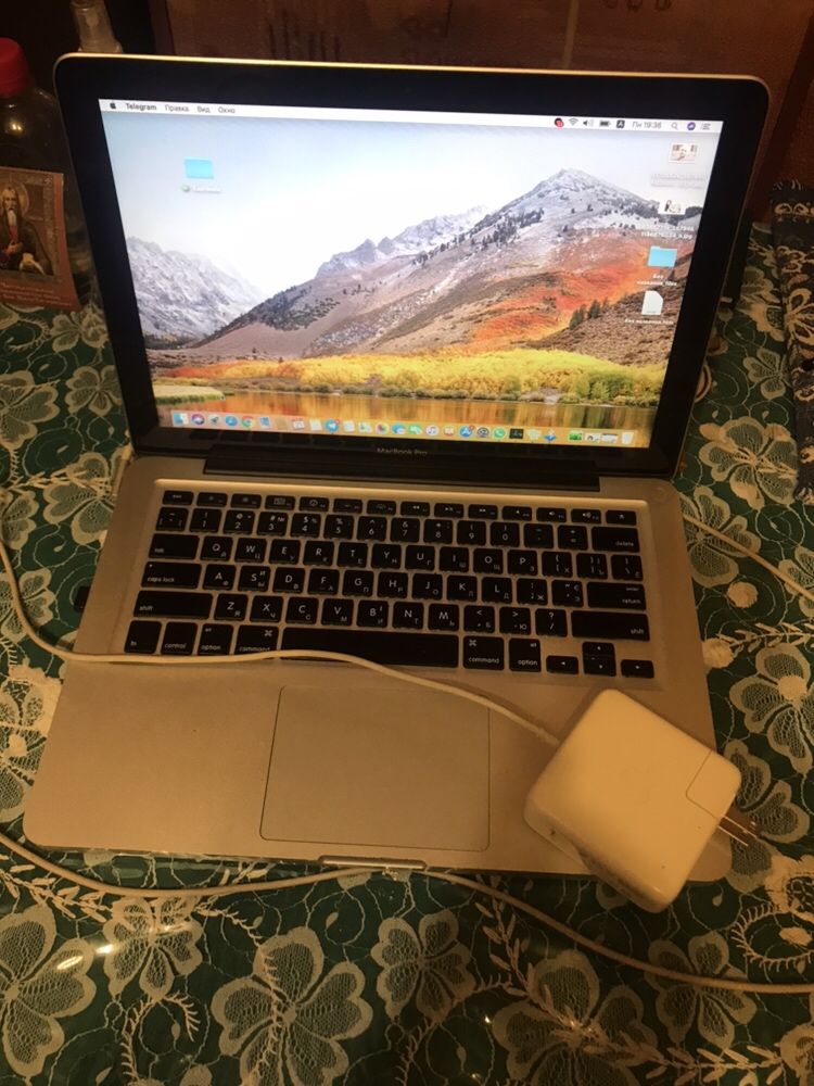 Макбук про MacBook Pro 2010