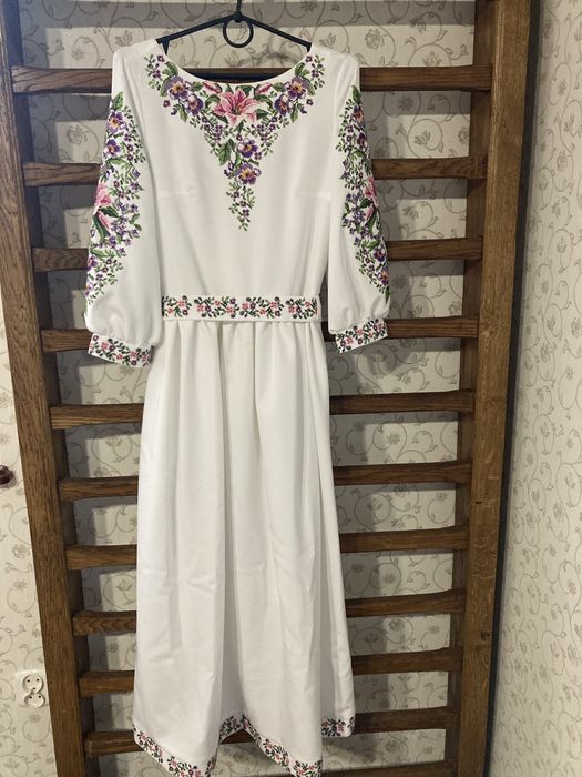 Сукня вишиванка розмір S