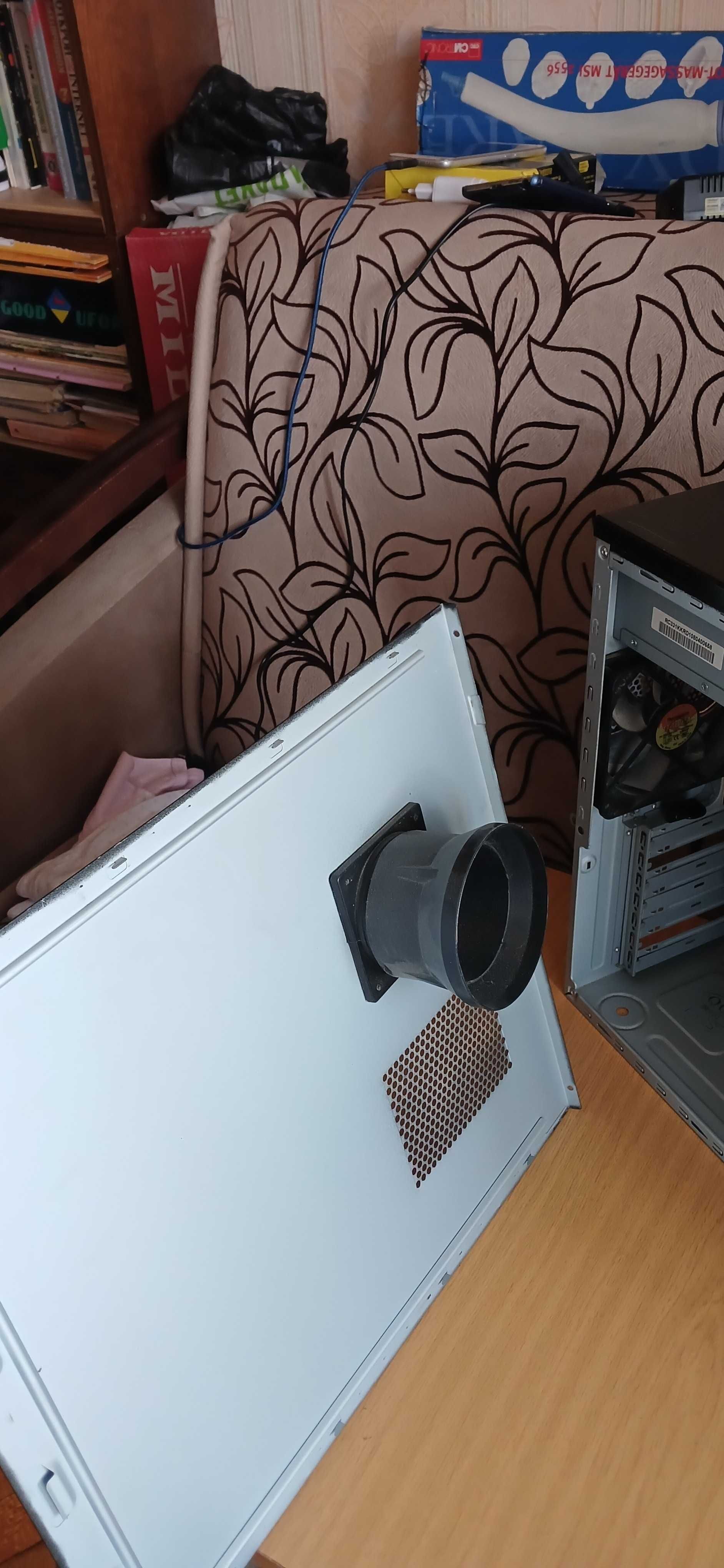 Монитор 19" LG Flatron W1942S-PF.