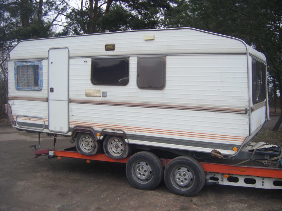 Schowek Kurnik Przyczepa  Kempingowa, Na Czesci Zamienne  Tanio