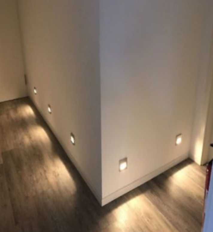 Lâmpada LED de parede quadrada com sensor de movimento. Pack de 3.