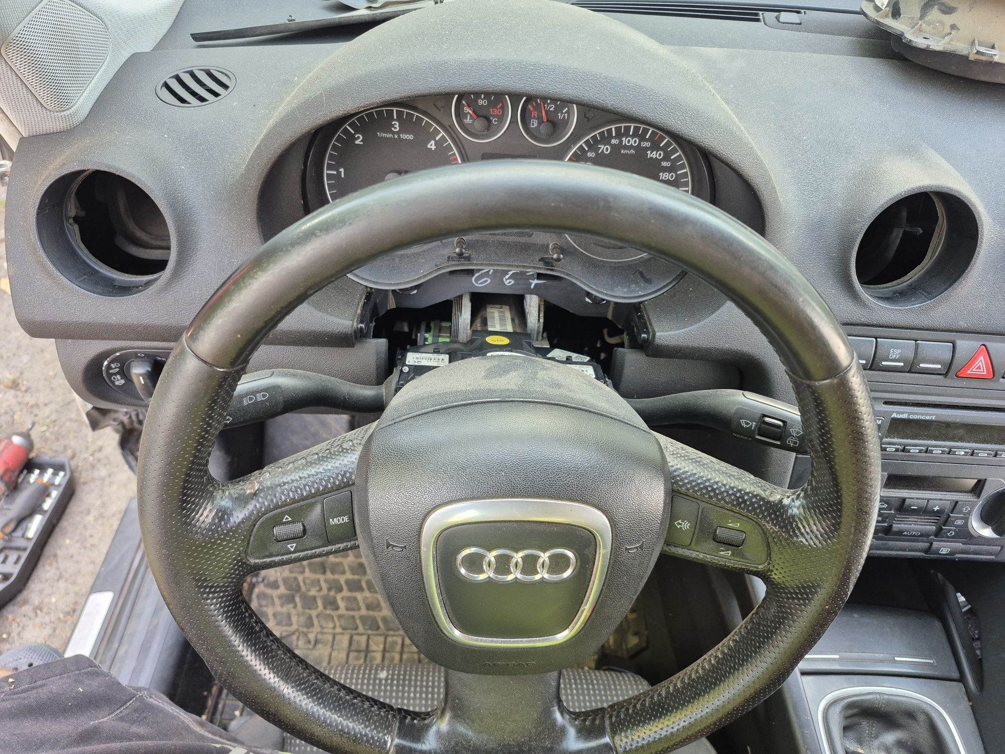 Kierownica trójramienna skóra audi a3 8p multifunkcja