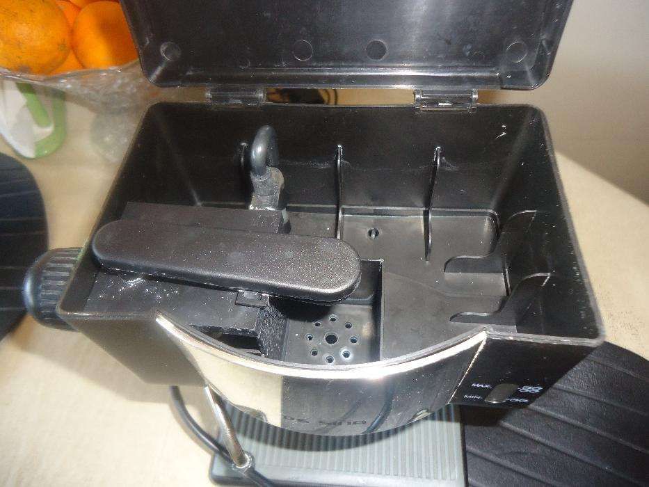 Vende-se máquina de café