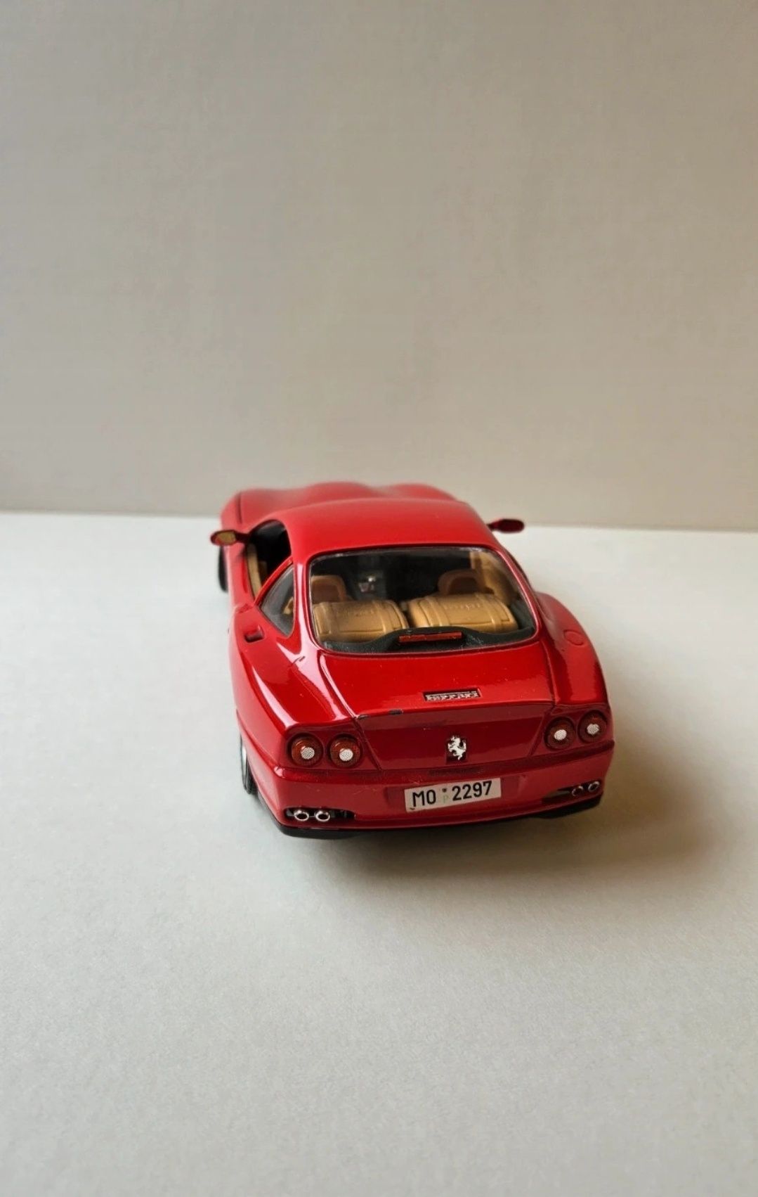 Ferrari 550 maranello (1996) 1/24 Bom estado