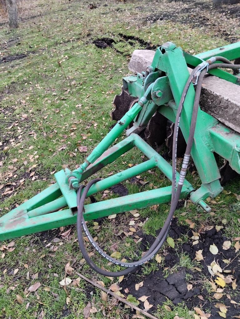Продам дискову борону.