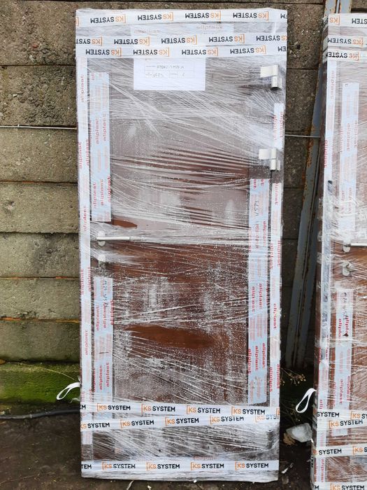 Drzwi zewnętrzne aluminiowe