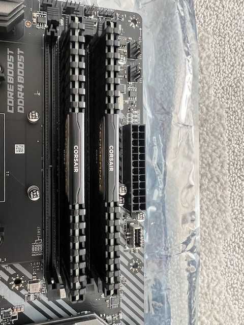 Zestaw: MSI MAG B550 Tomahawk + RYZEN 7 3800X +DDR4 32GB