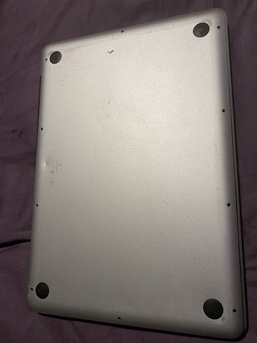 Macbook pro 8.1  2010 A1278 13.3 4 GB