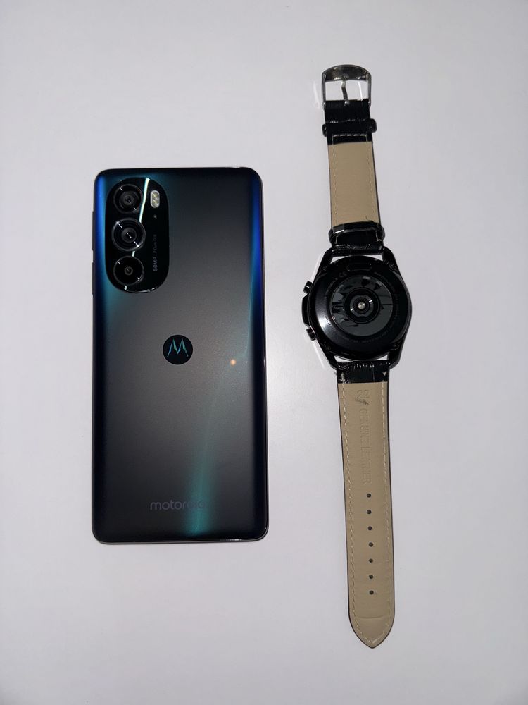 Telefon Motorola Edge 30 pro + Zegarek Samsung Galaxy Watch3