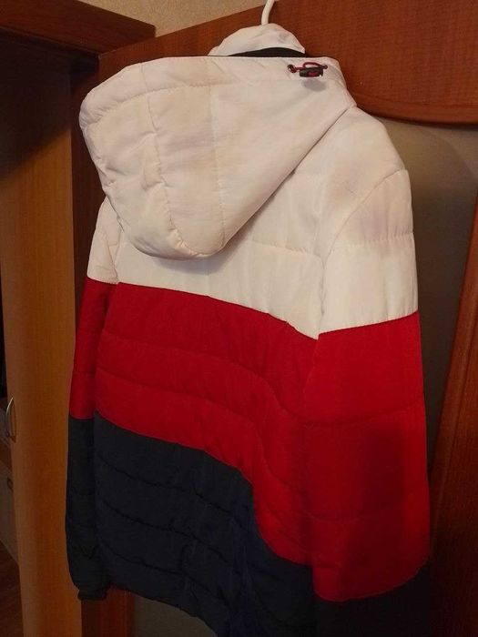 Продам куртку Lacoste