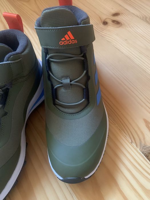 Ботинки Adidas (37).