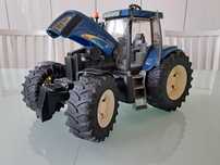 zabawka bruder traktor new holland t8040