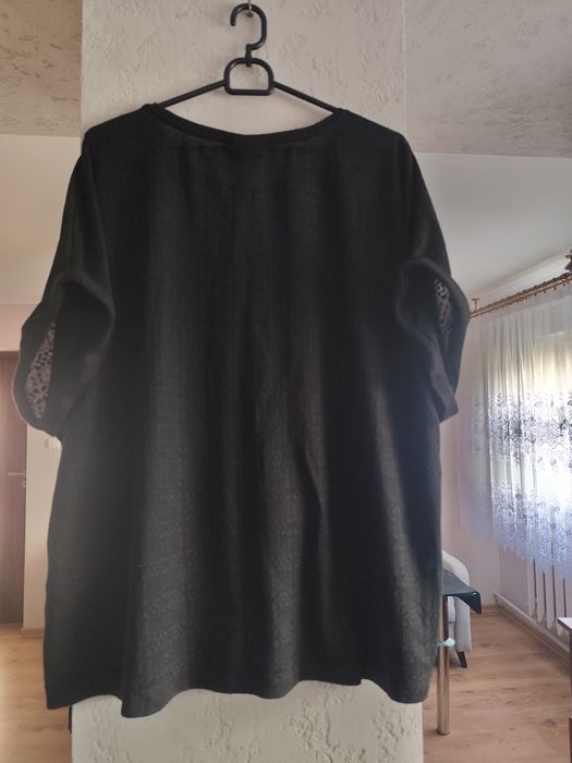 Bluzka nietoperz z krótkimi rękawami rozm 50. C&A.