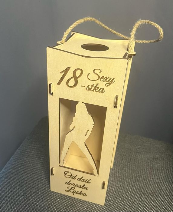 Skrzynka prezentowa na 18 urodziny dla dziewczyny  prezent