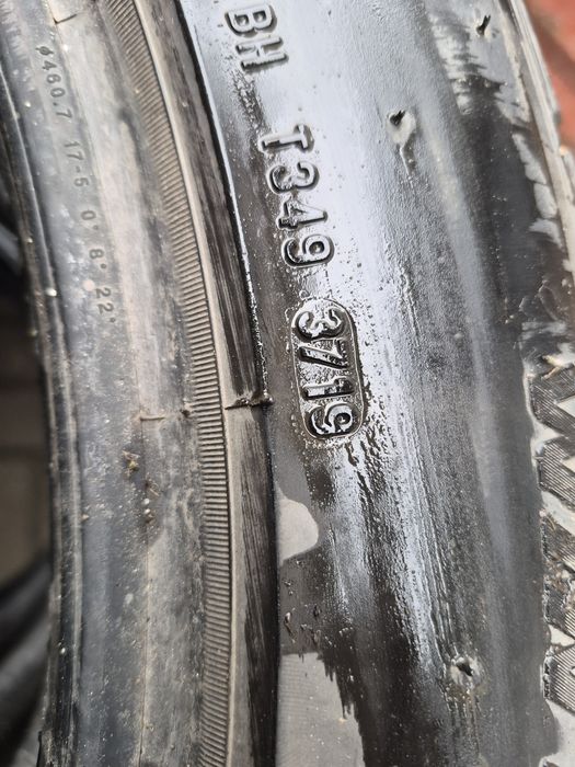 Komplet opon zimowych Pirelli 215/55 R18