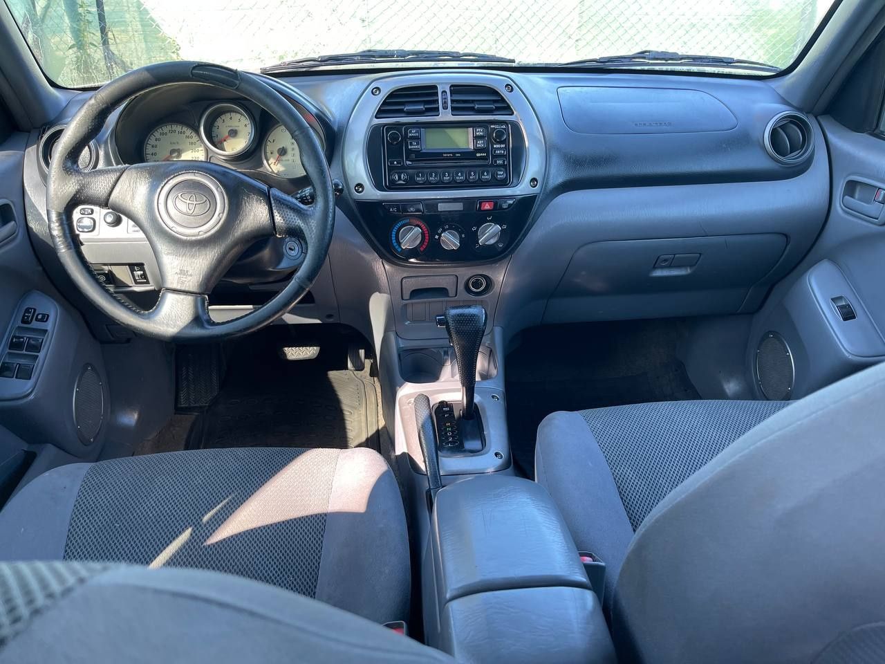 Toyota RAV4 II 4X4 B+ LPG 2.0 AUTOMAT 150km