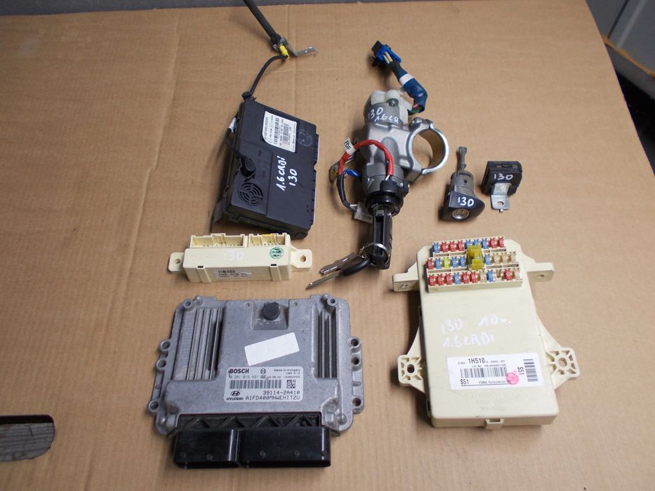 hyundai i30 1.6 crdi 09r sterownik silnika ecu immo klucz stacyjka